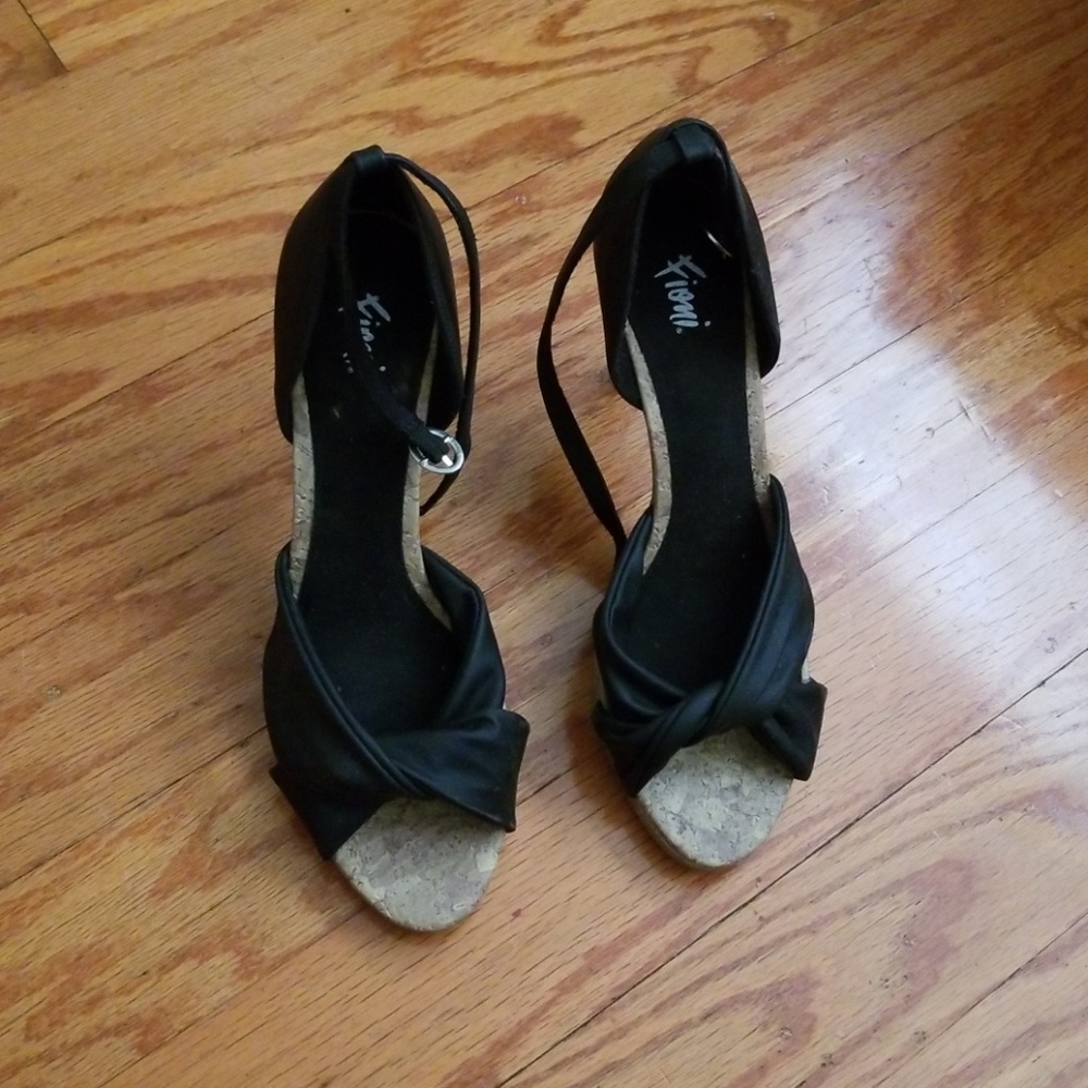 Black Sandal